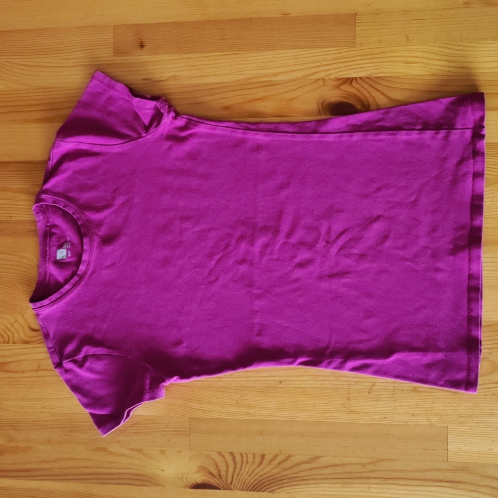 GAP tee shirt